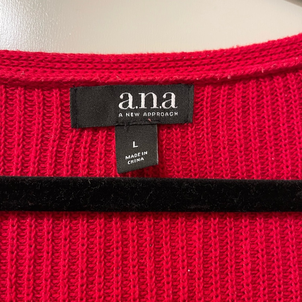 Red Sweater - Picture 4 of 7